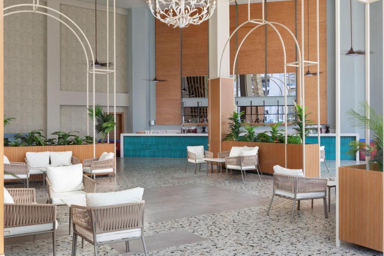 Pickalbatros Blu Spa Resort - Adults Friendly 16 Years Plus- Ultra All-Inclusive Hurgada Dış mekan fotoğraf The lobby of the hotel