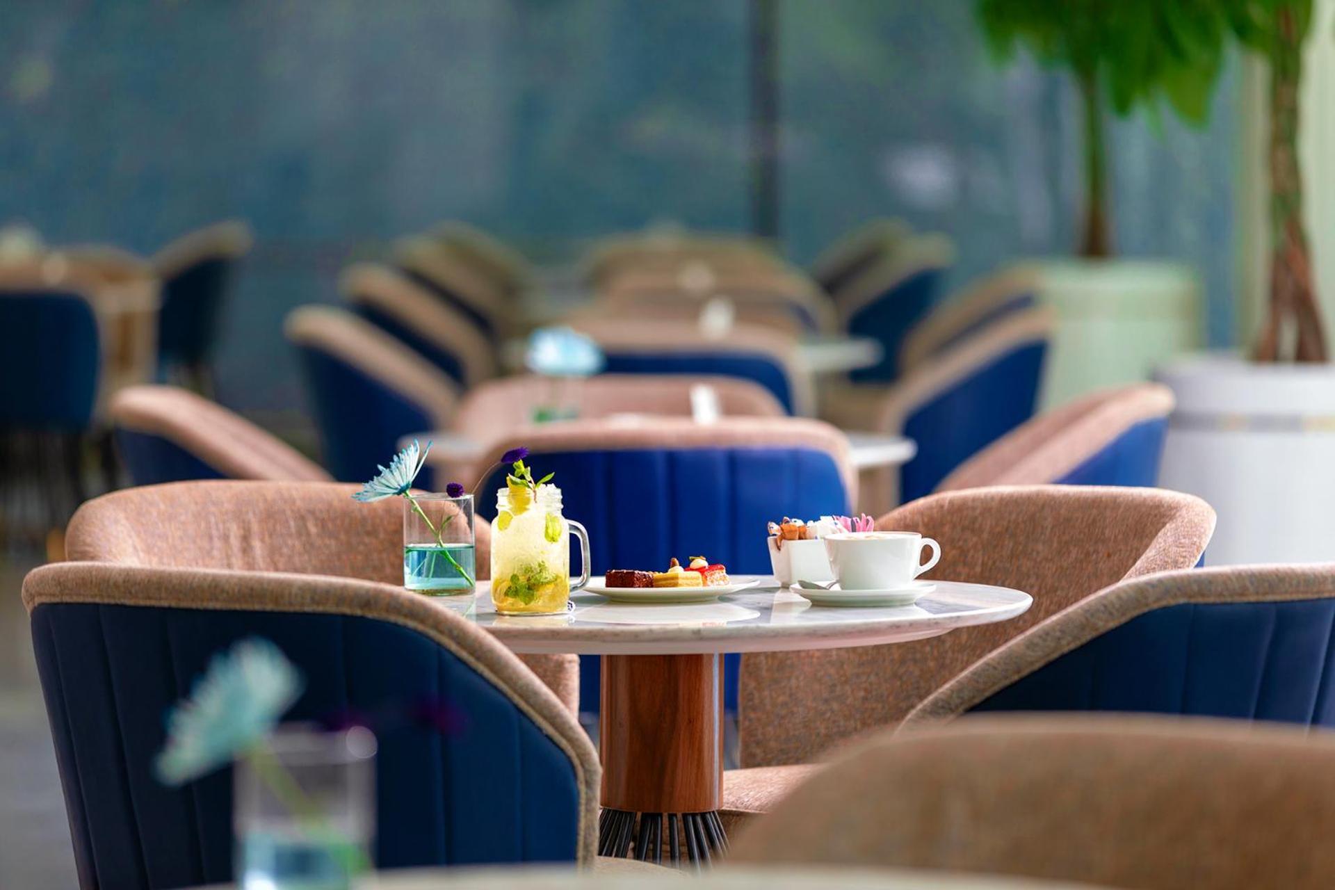Pickalbatros Blu Spa Resort - Adults Friendly 16 Years Plus- Ultra All-Inclusive Hurgada Dış mekan fotoğraf The Lounge at the airport