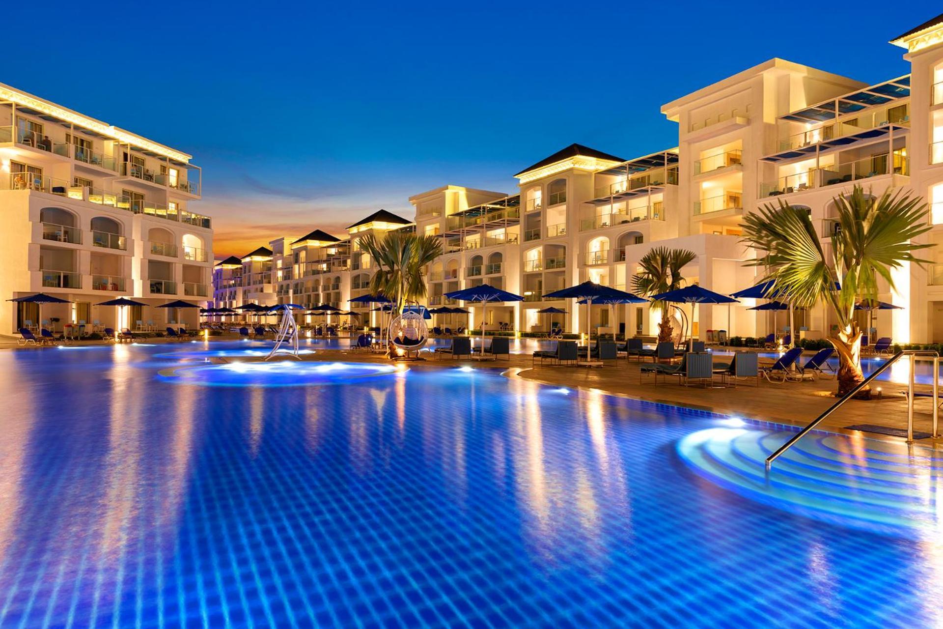Pickalbatros Blu Spa Resort - Adults Friendly 16 Years Plus- Ultra All-Inclusive Hurgada Dış mekan fotoğraf Vinpearl Hotel Nha Trang